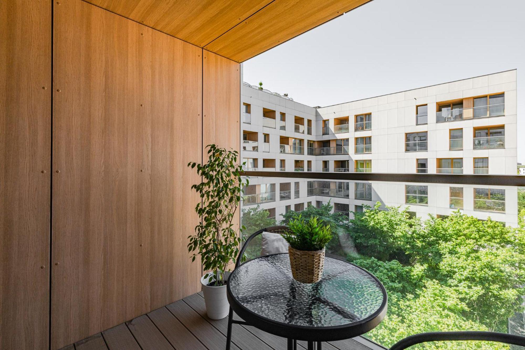 Superapart Kolejowa 49A 华沙 外观 照片